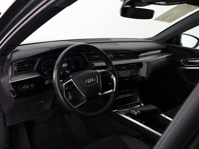Audi e-tron 55 Quattro Black Edition Plus 95 kWh 408 PK | ACCU 89% | 1e eigenaar | Schuif-/Kanteldak | Navigatie |