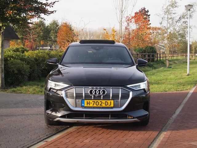 Audi e-tron e-tron 55 quattro advanced 95 kWh | S-line | Panoramadak | Bang & Olufsen | Camera | Apple Carplay |