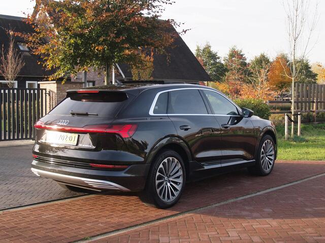 Audi e-tron e-tron 55 quattro advanced 95 kWh | S-line | Panoramadak | Bang & Olufsen | Camera | Apple Carplay |
