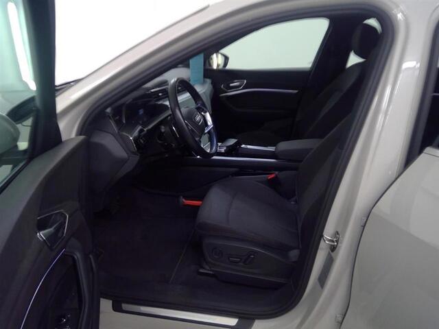 Audi e-tron 50 quattro Business edition 71 kWh | Navi | LED | DAB+