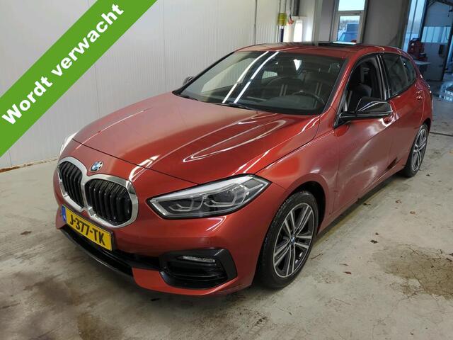 BMW 1-SERIE 118d Executive Edition Sportline LED Panoramadak