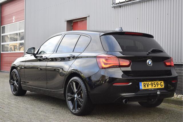 BMW 1-SERIE 116i Edition Sport Line Shadow Executive Sportstoelen, Navi prof, PDC v+a,
