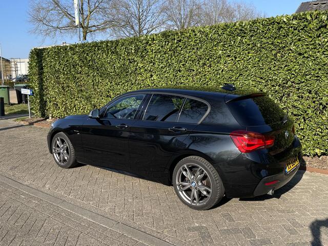 BMW 1-SERIE 116i High Executive NAVI, M PAKKET, TREKHAAK, 18" LM