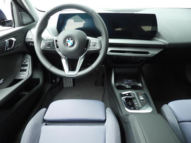 BMW 1-SERIE 5-deurs 120 | M Sport Design | Premium Pack