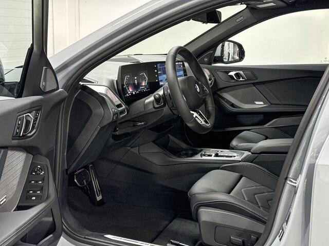 BMW 1-SERIE 120 | M-Sport | Premium Pack | Driving Assistant | Harman/Kardon | Panoramadak | Comfort Access