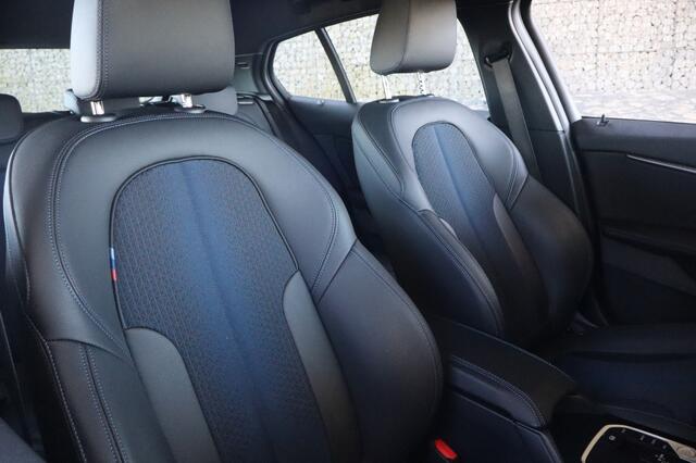 BMW 1-SERIE 118i M Sport I Geen Import I CarPlay | Cruise