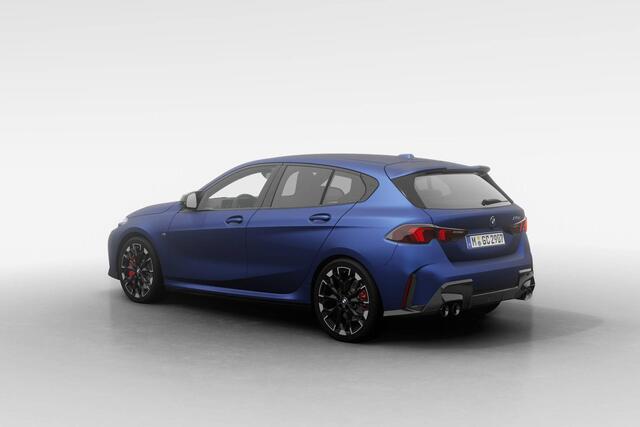 BMW 1-SERIE M135 xDrive BMW 1 Serie M135i xDrive | M Sport Pro | Premium Pack | Harman-Kardon sound system