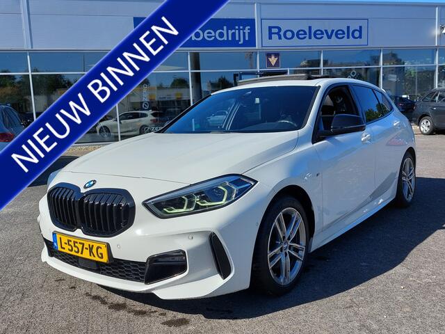 BMW 1-SERIE 116i Automaat Business Edition M-Sport | Navi | Apple Carplay+Android Auto | Clima | Cruise | Led Koplampen | Panorama Schuifdak | Pdc V+A+Camera | Licht+Regensensor | Privacy Glass | 17''lm