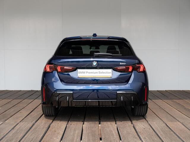 BMW 1-SERIE 120 | M Sportpakket Pro | Premium Pack | Verwarmd Stuurwiel | Comfort Access | Achteruitrijcamera | Stoelverwarming | Harman-Kardon