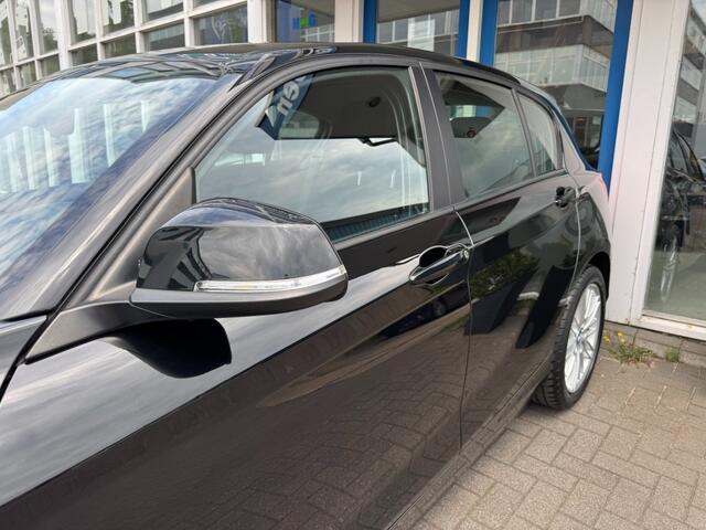 BMW 1-SERIE 118i Corporate Lease I Automaat I Navigatie I Dealer onderhouden