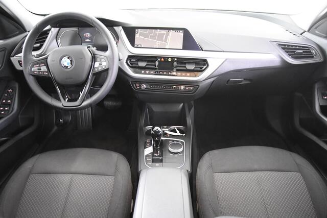 BMW 1-SERIE 116d Advantage *1ste eigenaar*Navigatie*Parkassist*