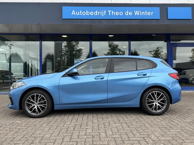 BMW 1-SERIE 118i High Executive| Clima, Cruise, Carplay, Stoelverwarming,