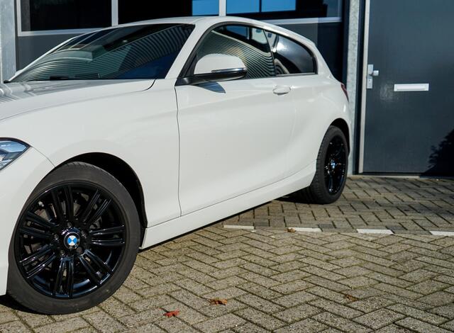 BMW 1-SERIE 118i High Executive