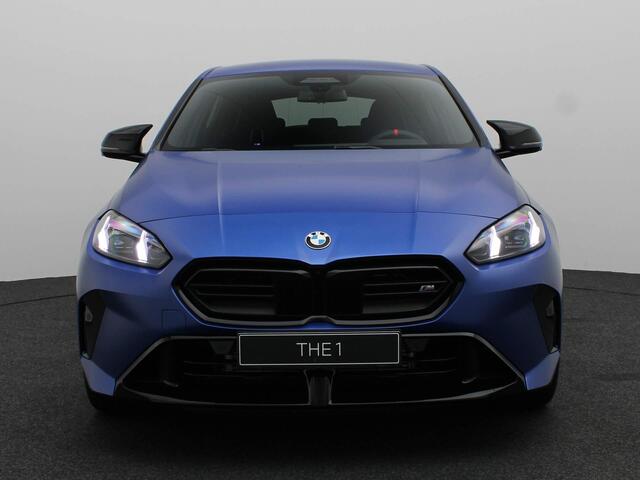 BMW 1-SERIE 5-deurs M135i xDrive | M Sportpakket Pro | Innovation Pack | Nieuw