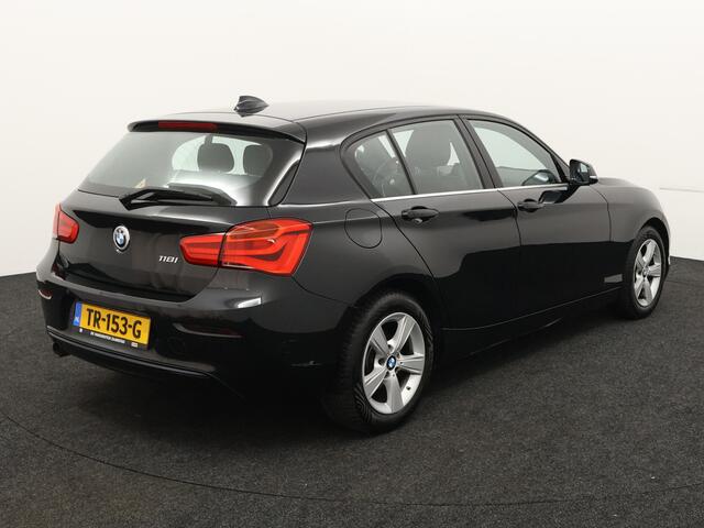 BMW 1-SERIE automaat 118i Corporate Lease Executive navi full map, cruise, leer, bluetooth, led, pdc, Lmvelg L, parkeersensoren achter, hill hold functie, Bandenspanningscontrolesysteem, Stuurbekrachtiging snelheidsafhankelijk, stuur multifunc mooie strake automaat. 