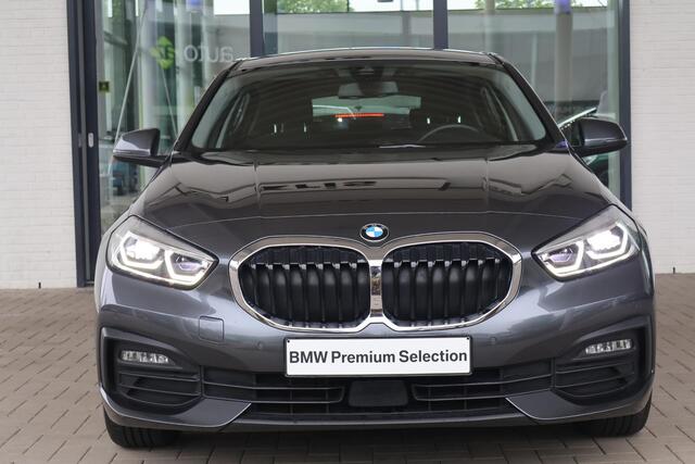 BMW 1-SERIE 118i | Business Edition Plus | Parking Pack | Voorstoelen Verwarmd