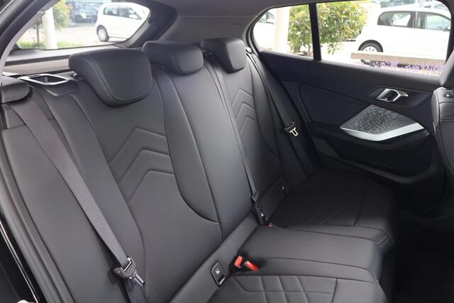 BMW 1-SERIE 5-deurs 120 | M Sport Design Edition | Premium Pack