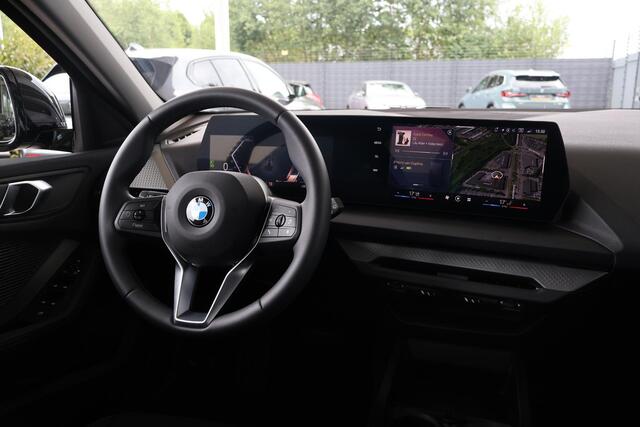 BMW 1-SERIE 5-deurs 120 | M Sport Design Edition | Premium Pack