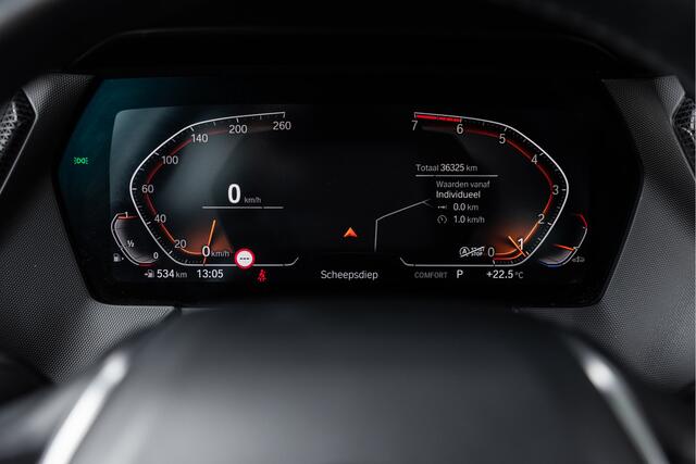 BMW 1-SERIE 118i High Executive Edition | Pano | Camera