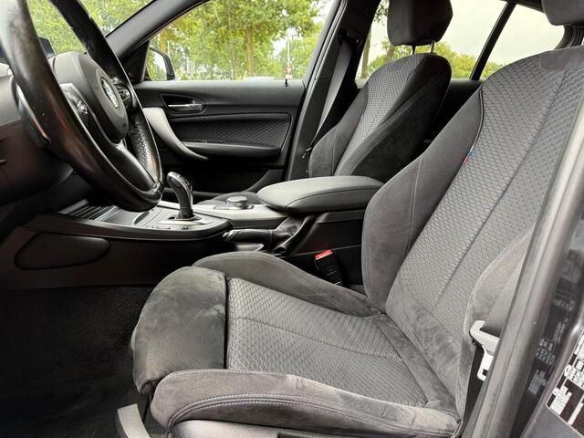 BMW 1-SERIE M140i High Exec M-SPORT/AIRCO/ACARPLAY/NAVI/PDC/NIEUWE APK/LED