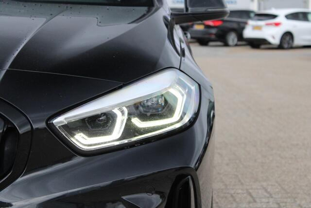 BMW 1-SERIE 120i High Executive Edition 178pk | Harman en Kardon | Panoramadak | Head-up display | M-Pakket