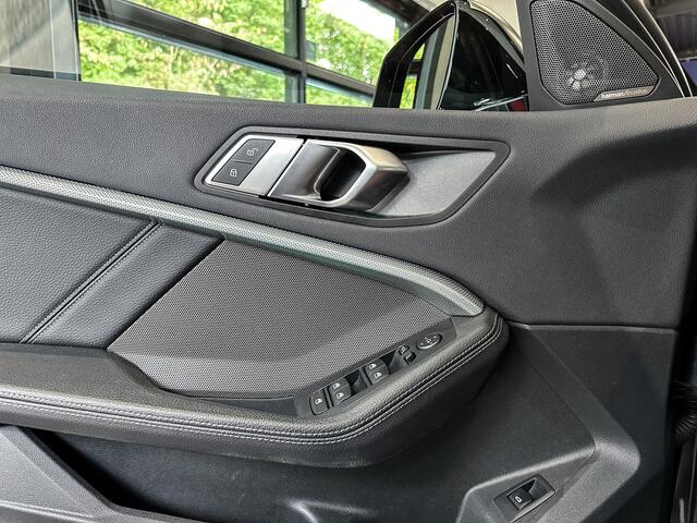 BMW 1-SERIE M135i xDrive High Ex H/K|Schuifdak|Camera|Leder