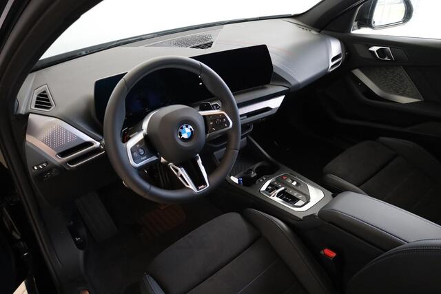 BMW 1-SERIE 120 M Sportpakket | Driving Assitant | Achteruitrijcamera | Stoelverwarming