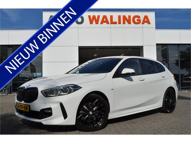 BMW 1-SERIE 118i M Sport | Kuipstoelen | Carplay | Dubbele uitlaat | Virtual cockpit | Stoelverwarming | NL auto