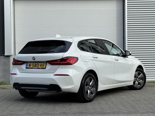 BMW 1-SERIE 116i Business Edition | Apple Carplay | DAB+ | PDC V+A