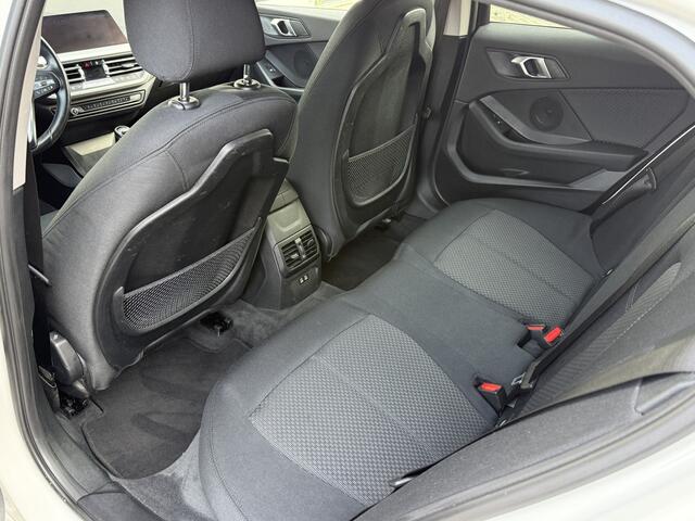 BMW 1-SERIE 116i Business Edition | Apple Carplay | DAB+ | PDC V+A