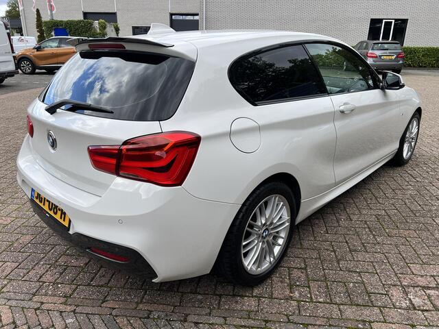 BMW 1-SERIE 118i Edition Sport Line Shadow Executive