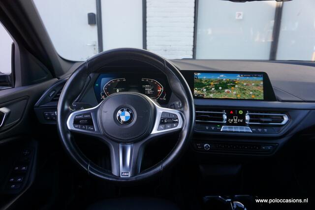 BMW 1-SERIE 118i Sportline | Automaat | Carplay | DAB+ |