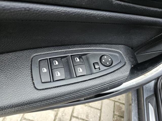 BMW 1-SERIE 118i Edition M Sport Shadow High Executive