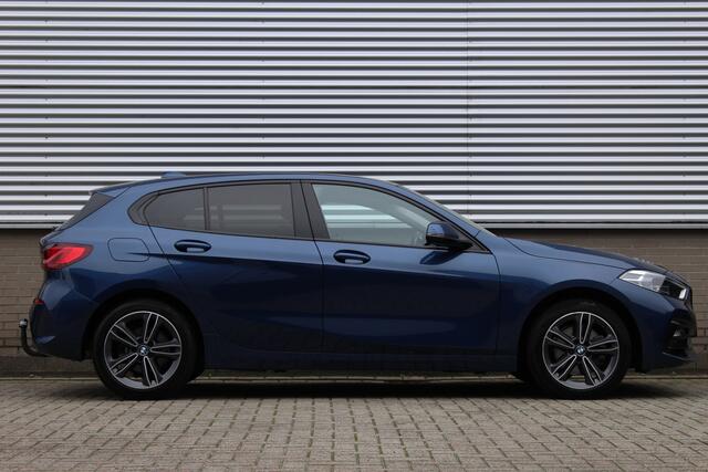 BMW 1-SERIE 118i Executive Edition | Cruise Control | Origin NL | Parkeersensoren | Navigatie
