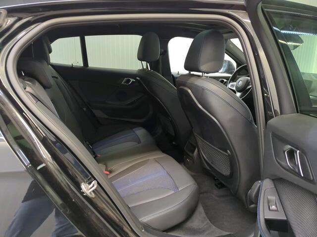 BMW 1-SERIE 118i | Panorama | Navi | Live Cockpit | Led |