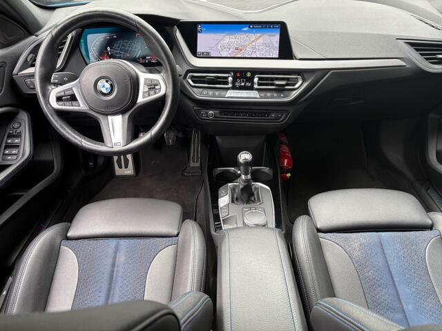 BMW 1-SERIE 118 M-Pakket Digt Cockpit Navigatie PDC Half Leder LM17