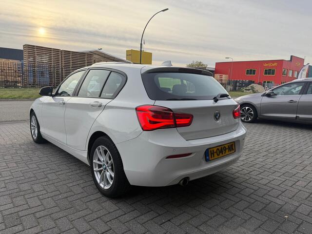 BMW 1-SERIE 116i Centennial High Executive | 1E EIGENAAR | 12MND GARANTIE | AIRCO | CRUISE | STOELVERWARMING | LMV |