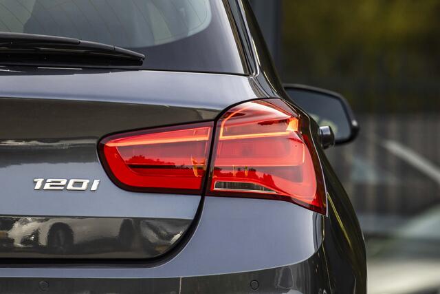 BMW 1-SERIE 120i Executive