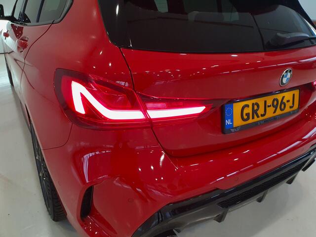 BMW 1-SERIE M135i xDrive M Performance |Fabrieksgarantie|1e eigenaar|