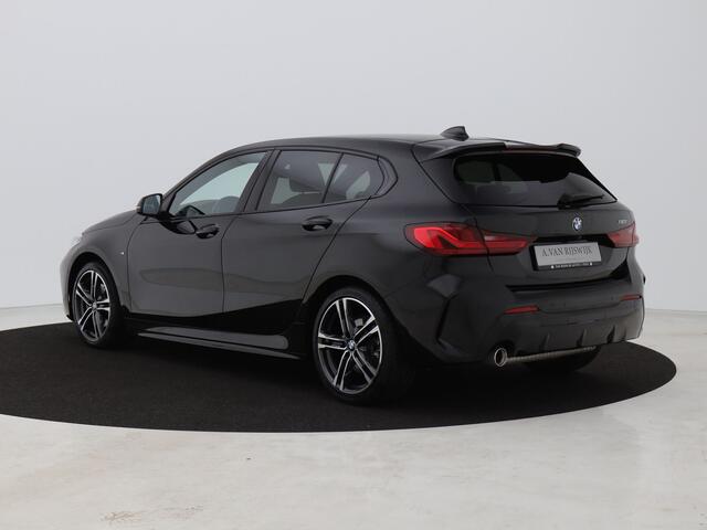 BMW 1-SERIE 118i M-Sport | CAMERA | KEYLESS | STOEL- EN STUURVERW.