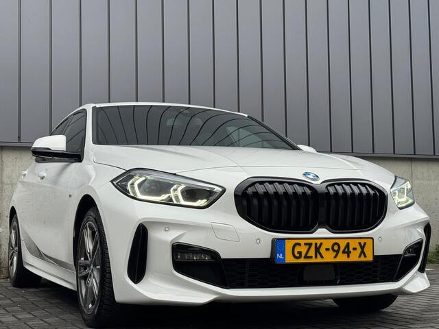 BMW 1-SERIE 118i 140PK Automaat M-Sport Shadow Stoelverwarming