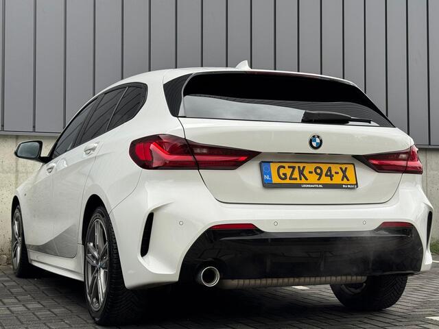BMW 1-SERIE 118i 140PK Automaat M-Sport Shadow Stoelverwarming