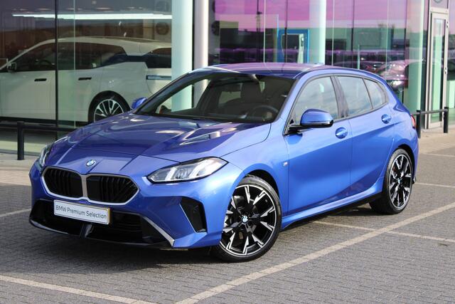 BMW 1-SERIE 120 M Sport Automaat / Sportstoelen / Achteruitrijcamera / M Adaptief onderstel / Stoelverwarming