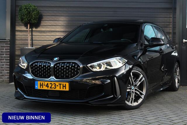 BMW 1-SERIE M135i xDrive High Executive Edition | Panorama dak | H+K | BLIS | HUD | Bomvol!