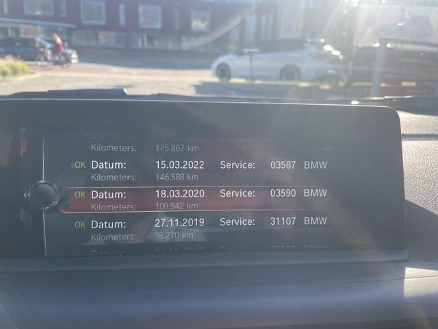 BMW 1-SERIE 118d High Executive | Leer | Stoelverwarming | Navigatie