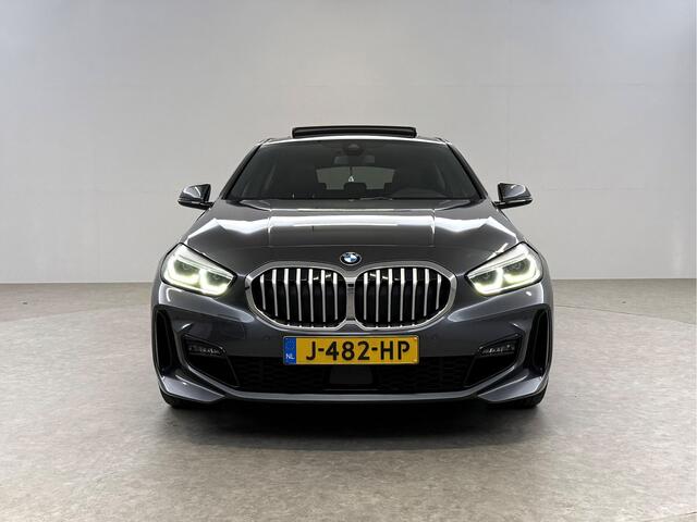 BMW 1-SERIE 118i High Executive 141PK | Pano | Virtual | Sfeerverl | Carplay | Trekh. | Parkeersens. | NAP