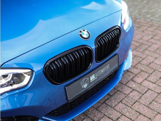 BMW 1-SERIE 118i Corporate Lease Executive | M-Sport | Shadowline | Leder | Stoelverw. | 18" LM
