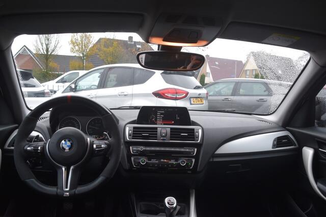 BMW 1-SERIE 116i Centennial Executive Navi | LED | PDC | LMV | Clima | Bluetooth | Cruise