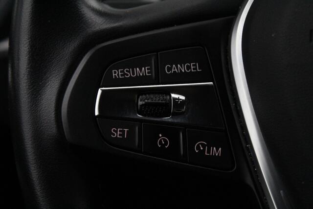 BMW 1-SERIE 118i Executive//Navi//Camera//Sportstoelen!!