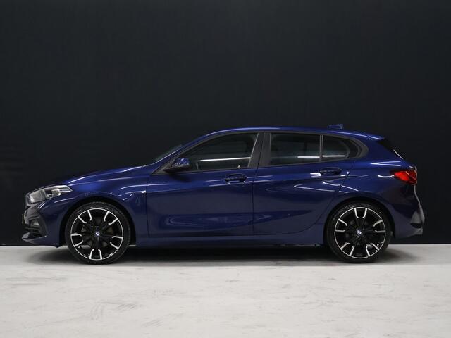 BMW 1-SERIE 118i Executive Edition [APPLE CARPLAY, ANDROID AUTO, PDC V+A, CRUISE CONTROL, AUTOMATISCHE AIRCO, NAVIGATIE, NIEUWSTAAT]